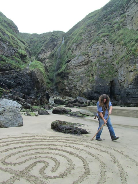 From Glastonbury: 2-Day Tintagel, Boscastle & Dartmoor Tour - Lunch at the Hunting Lodge and the climb to Brentor