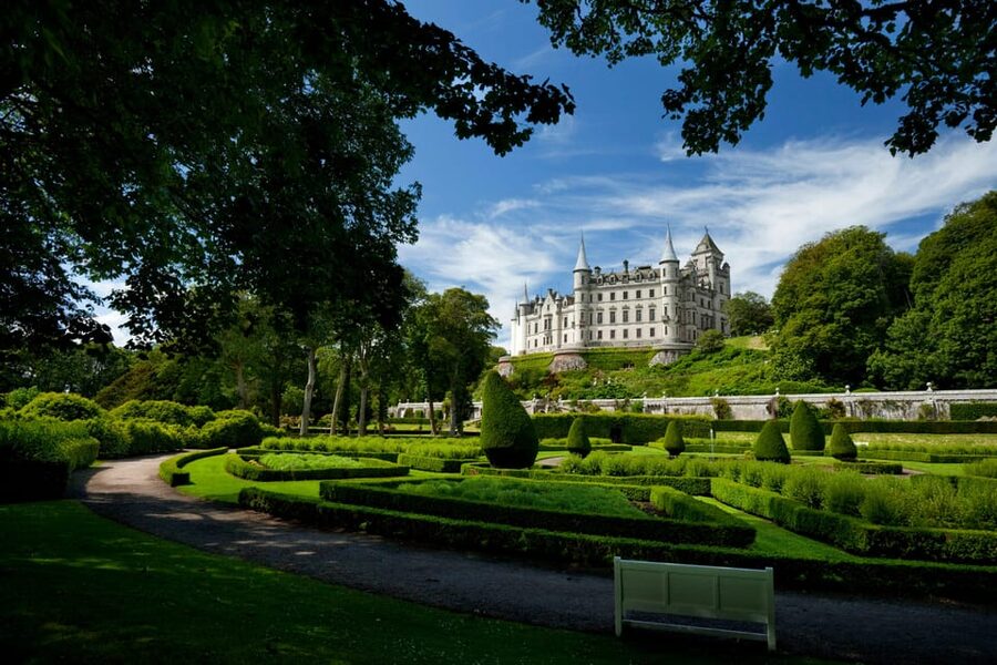 From Inverness: Dunrobin Castle and Easter Ross Day Trip - Tarbat Ness Lighthouse reaches the open coast