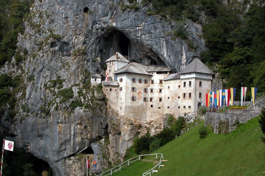 From Koper: 5-Hour Tour to Postojna Cave & Predjama Castle - The short transfer to Predjama Castle