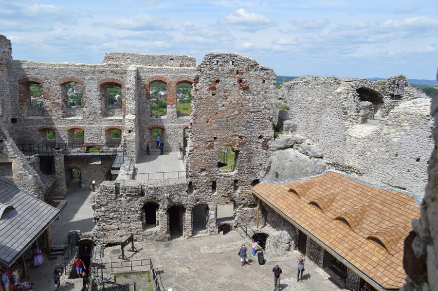 From Krakow: Ojców National Park & Ogrodzieniec Castle Tour - Leaving Krakow in a comfortable van