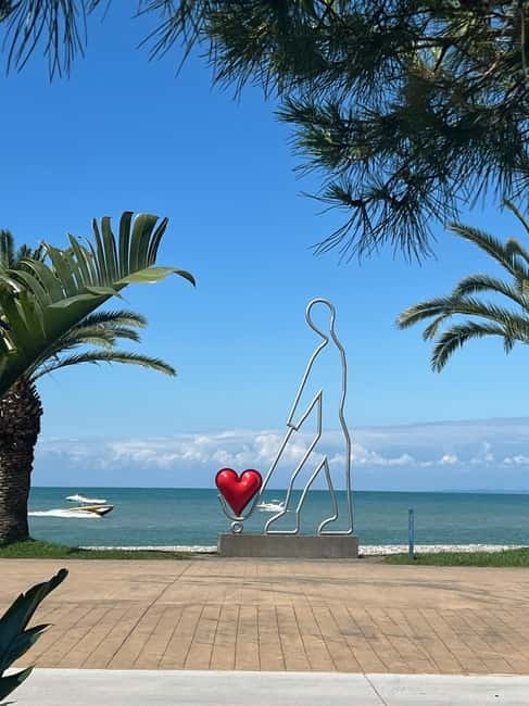 From Kutaisi: Batumi, Petra Fortress and Botanical garden - What the full day feels like