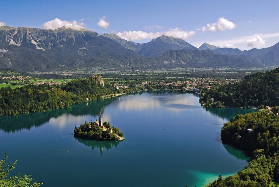 From Ljubljana: Trip to Lake Bled and Bled Castle - Why Lake Bled earns a place on your Slovenia itinerary