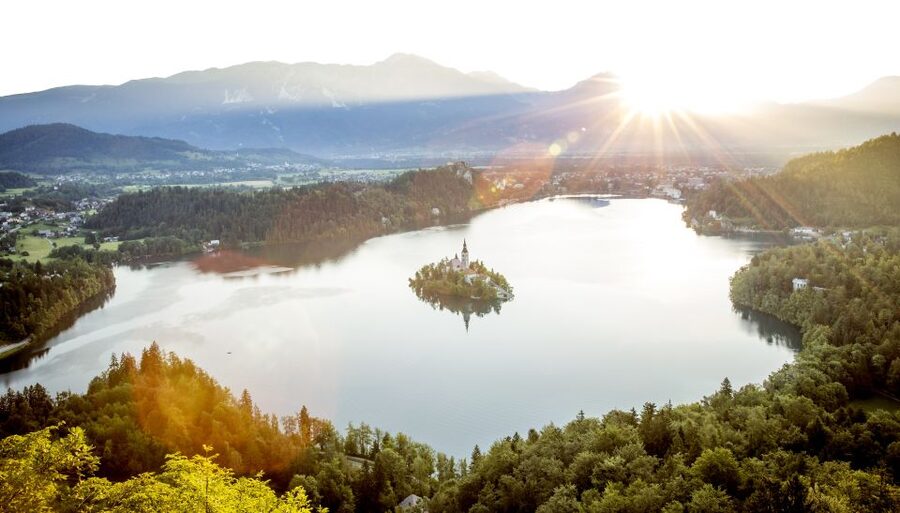 From Ljubljana: Trip to Lake Bled and Bled Castle - Forty minutes for cake, shore walks, and your own choices