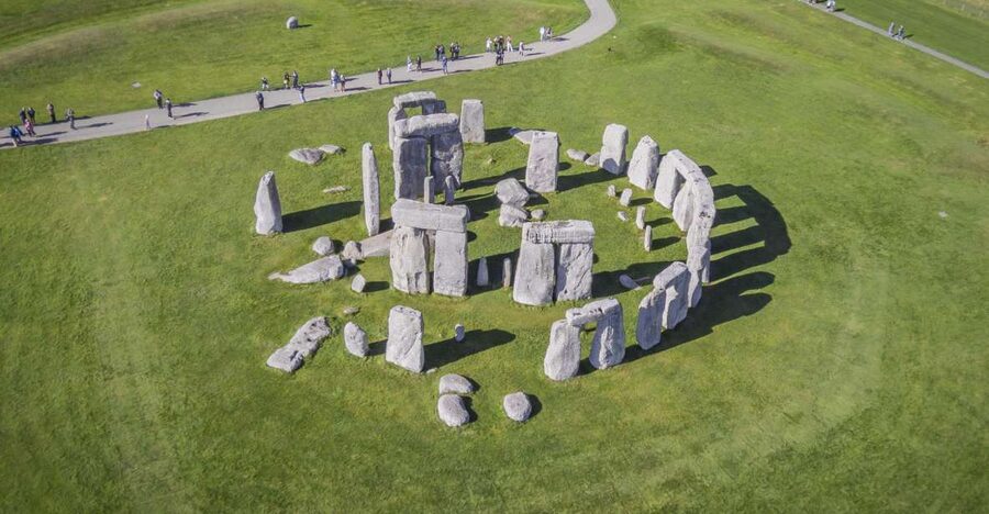 From London: Extended Visit to Windsor Castle and Stonehenge - The guide and driver make a real difference