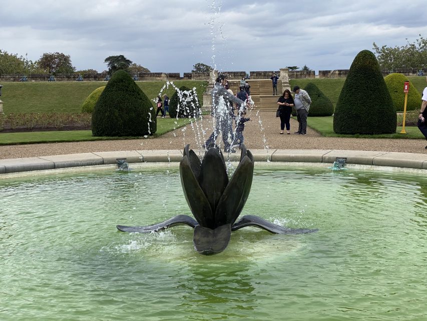 From London: Windsor Castle & Stonehenge Private Day Trip - The road to Stonehenge and the 12:30 break