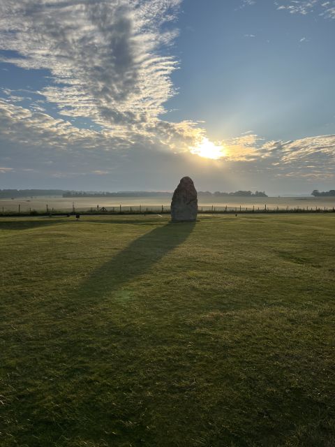 From London: Windsor Castle & Stonehenge Private Day Trip - Stonehenge from the visitor centre to the stones