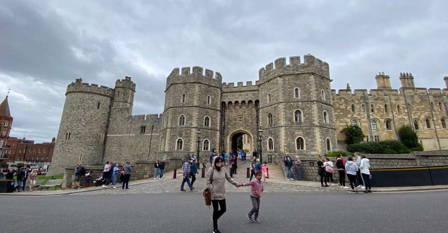 From London: Windsor Castle & Stonehenge Private Day Trip - Meeting at Gloucester Road at 8:30 a.m.