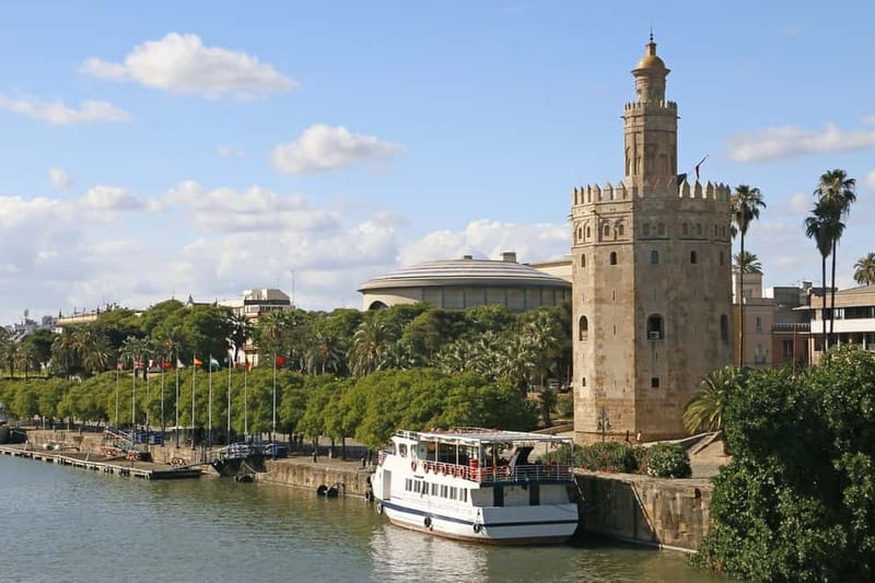 From Malaga: Seville Day Trip with Real Alcázar Tickets - Key points to know