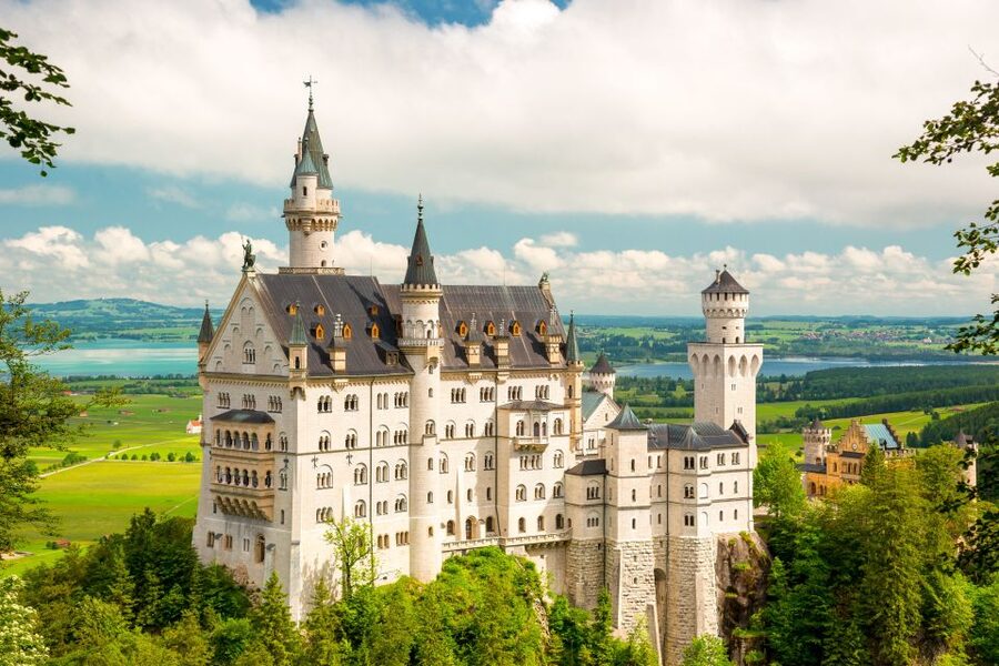 From Munich: Neuschwanstein Castle Full-Day Trip by Van - Churches, bakeries, and small Bavarian stops