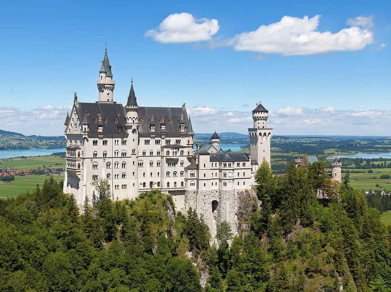 From Munich: To Neuschwanstein Castle, Linderhof, Oberammerg - Why this private Bavarian day trip works