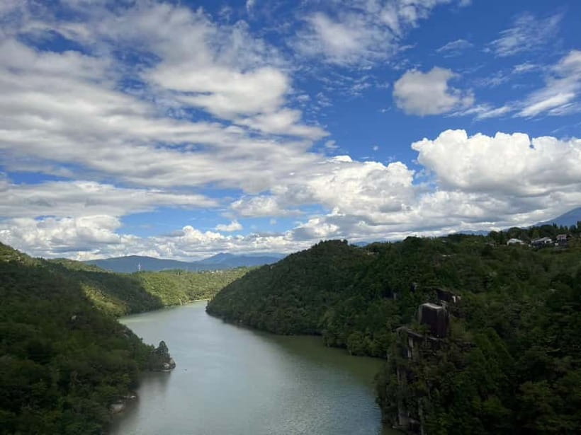 From Nagoya: Inuyama Castle, Ena Gorge, Magome, Tsumago Tour - Ena Gorge, Oi Dam, and a short scenic pause
