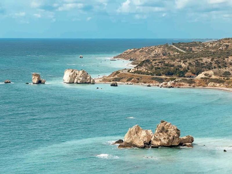 From Paphos: Trip to Limassol with Kourion & Kolossi Castle - The guide and coach experience