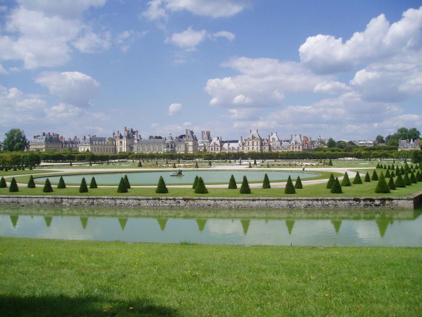 From Paris: Fontainebleau & Vaux-le-Vicomte Private Tour - Key points to know before booking