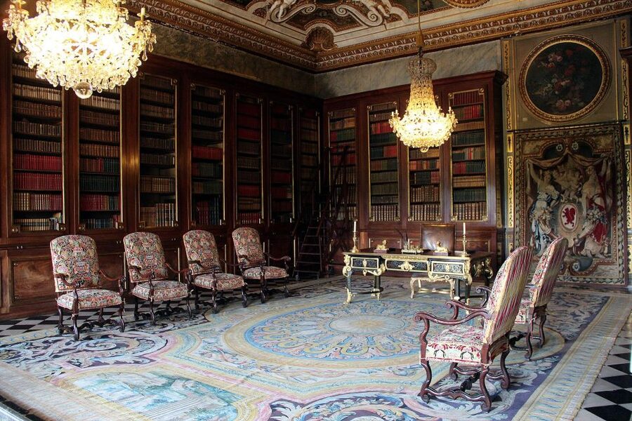 From Paris: Fontainebleau & Vaux-le-Vicomte Private Tour - Booking details worth keeping in mind