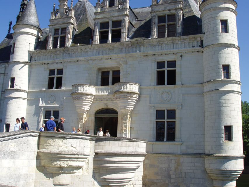 From Paris: Loire Valley Castles Full-Day Tour with Lunch - Who should book this Loire Valley tour?
