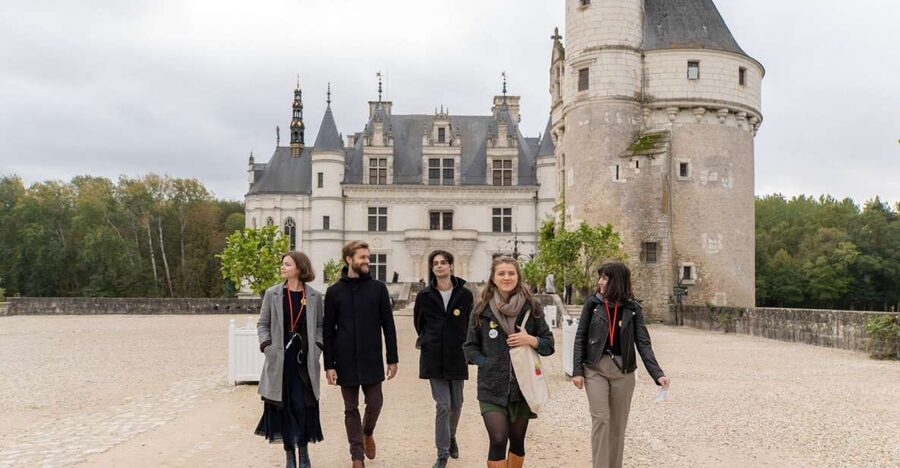 From Paris: Small-Group Tour of Loire Castles - Transport, weather, and the long return to Paris