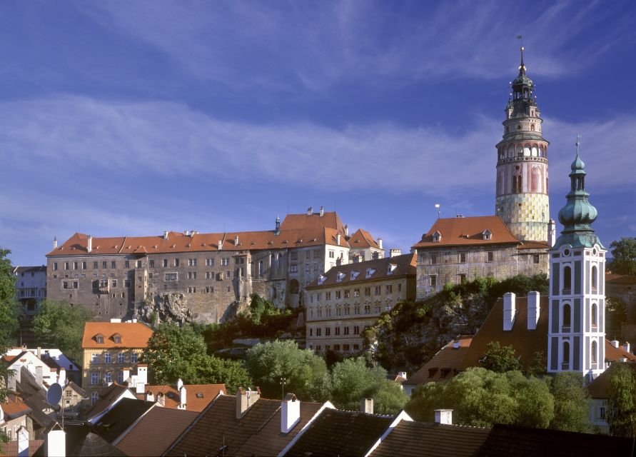 From Prague: Full-Day Český Krumlov Tour with Lunch - Three hours to see Český Krumlov your way