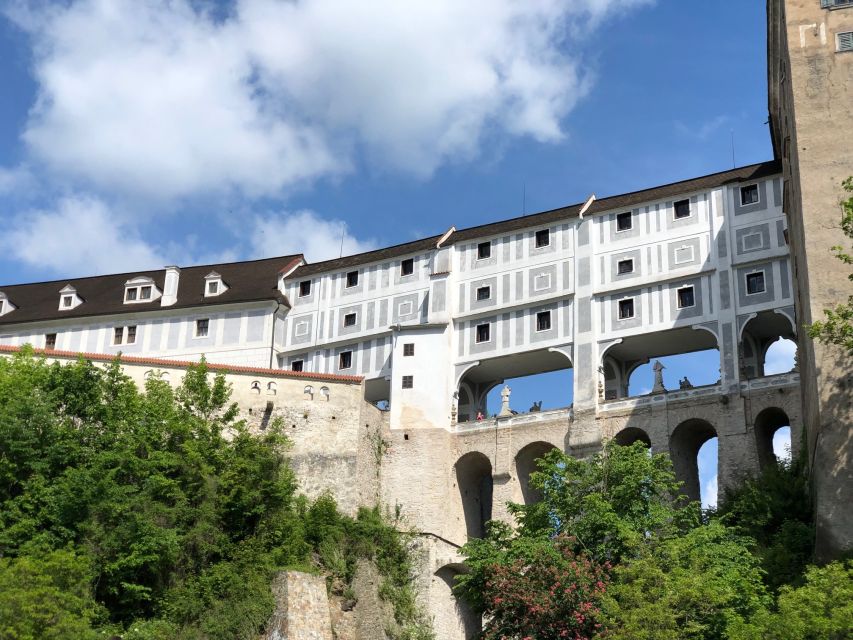 From Prague: Full-Day Český Krumlov Tour with Lunch - Guides make the difference