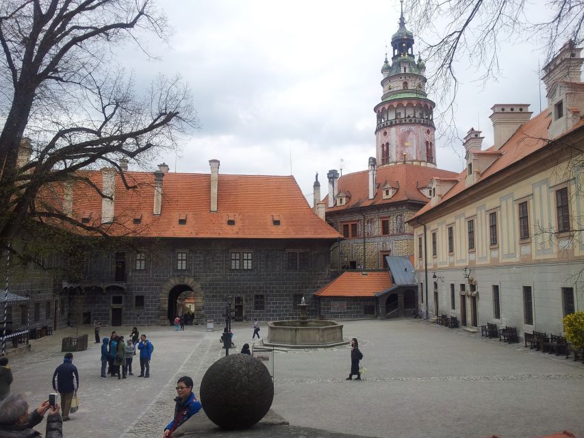 From Prague: Full-Day Český Krumlov Tour with Lunch - Who should book this day trip