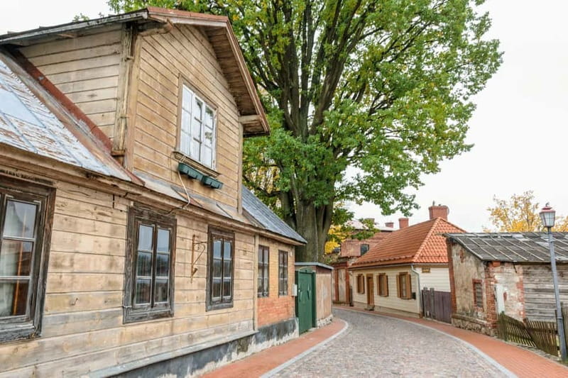 From Riga: Cēsis, Sigulda & Turaida Castle Tour - Cēsis Castle: a candlelit start