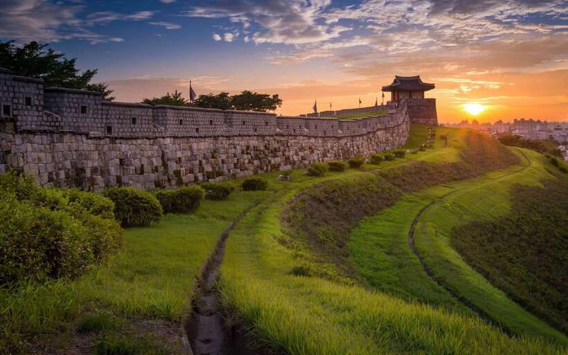 From Seoul: Suwon Hwaseong Fortress Night Tour - Reading the fortress through its design