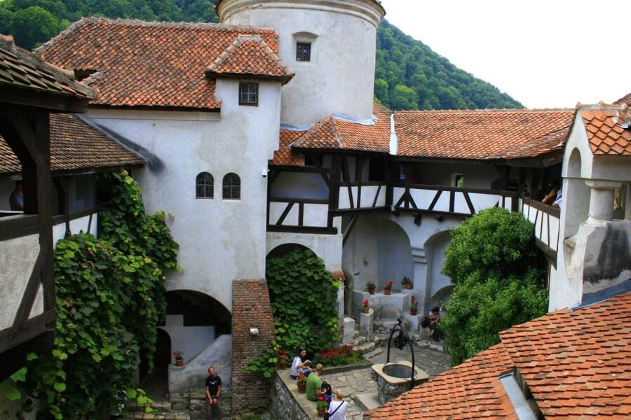 From Sibiu: Day Tour to Brasov and Dracula's Castle - Lunch in Bran: useful, but not included