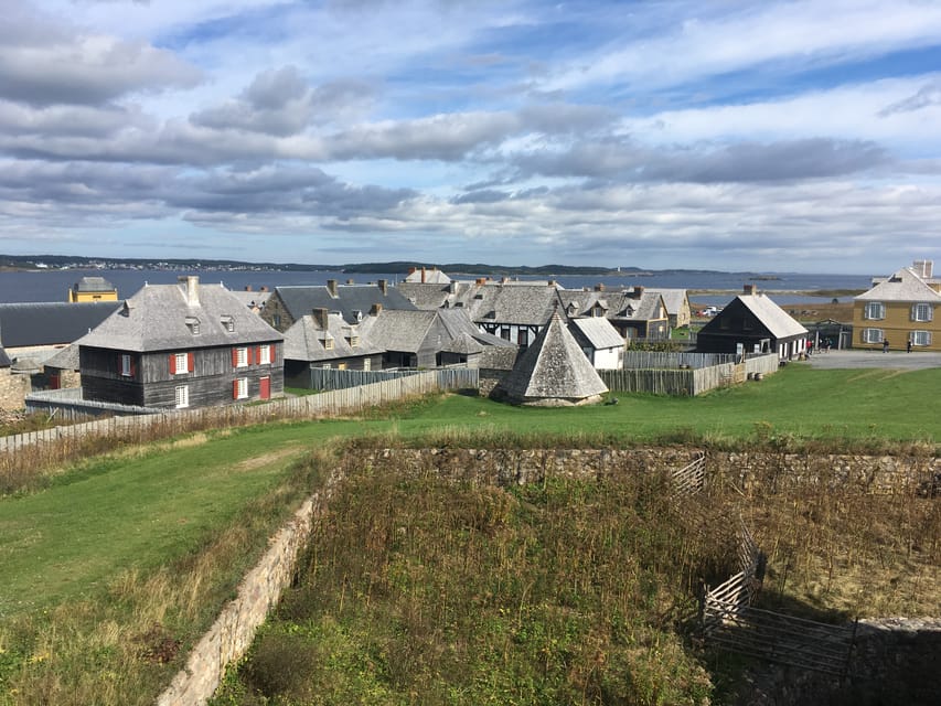 From Sydney, Canada: Walking Tour of Louisbourg Fortress - Entering the fortress and meeting the 17th century
