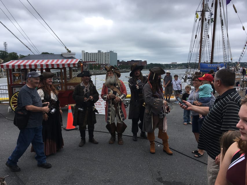 From Sydney, Canada: Walking Tour of Louisbourg Fortress - Meeting your guide at Sydney’s port