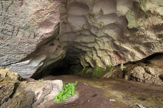 From Tirana: Hiking to Pellumbas cave and Petrela Castle - Pellumbas Cave and Petrela Castle at a glance