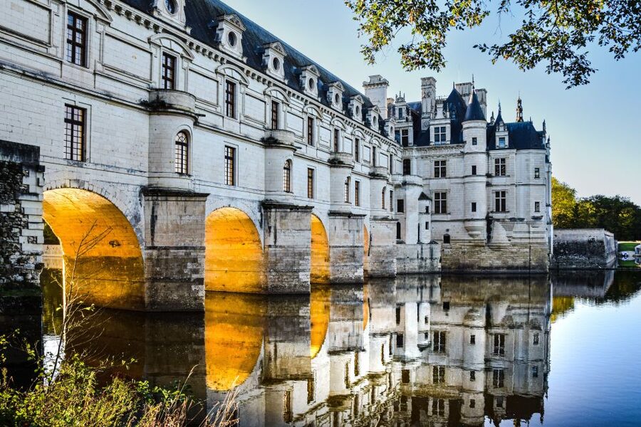 From Tours: Small Group Half Day Trip to Chenonceau Castle - Entering Chenonceau with a guided interior visit