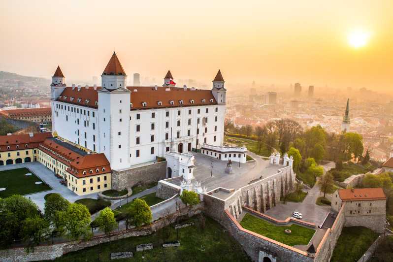 From Vienna: Bratislava with Local Guide, Castle & UFO Views - Why Bratislava works as a day trip from Vienna