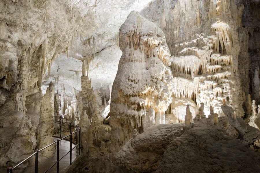 From Zagreb: Ljubljana, Postojna Cave & Predjama Castle Tour - Predjama Castle and its extraordinary setting