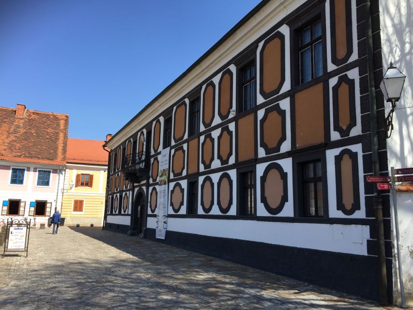 From Zagreb: Varazdin Baroque Town & Trakoscan Castle - The cemetery stop adds a different kind of history