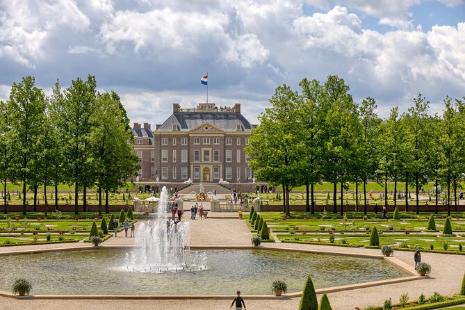 Full-Day Private Historic Royal Tour around Palaces and Castles - Why this private royal day works