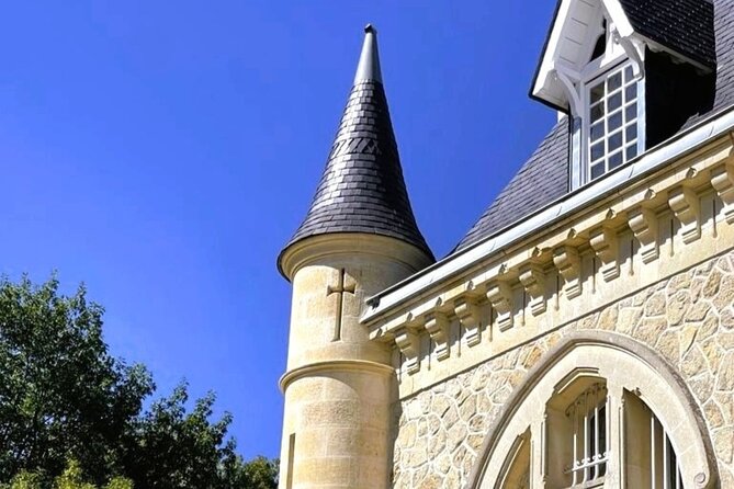 Full Day Tour Saint Emilion with lunch two Chateaux and Village - The guides shape the day