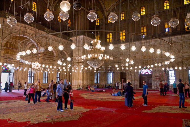 Full Day tour to great pyramids Sphinx Citadel and Bazaar - A paid add-on menu at the pyramids