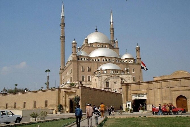 Full Day tour to great pyramids Sphinx Citadel and Bazaar - Shopping at Khan el Khalili