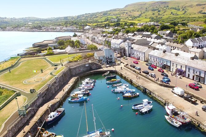 Giants Causeway & Castles Tour from Belfast: Guided tour - Bushmills is a drive-by, not a whiskey tour