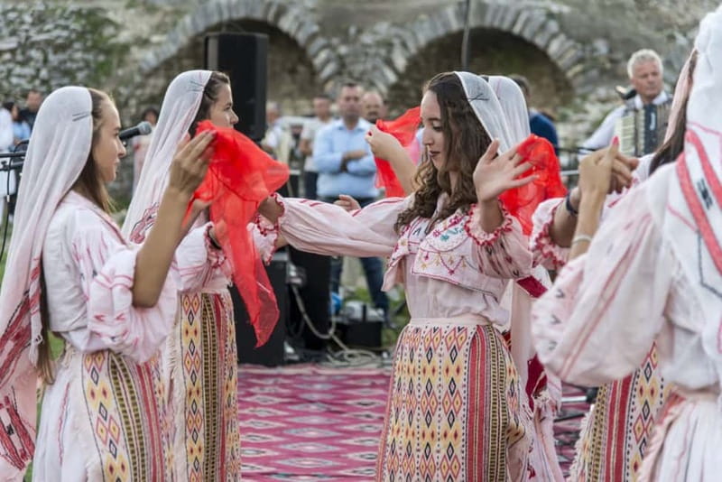Gjirokaster walking Tour Baazar – The Castle – Zekate house - Why this Gjirokaster walk works well