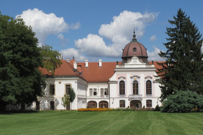 Godollo Sisi Castle and Szentendre Full-Day Private Tour from Budapest - A break between palace rooms and town streets