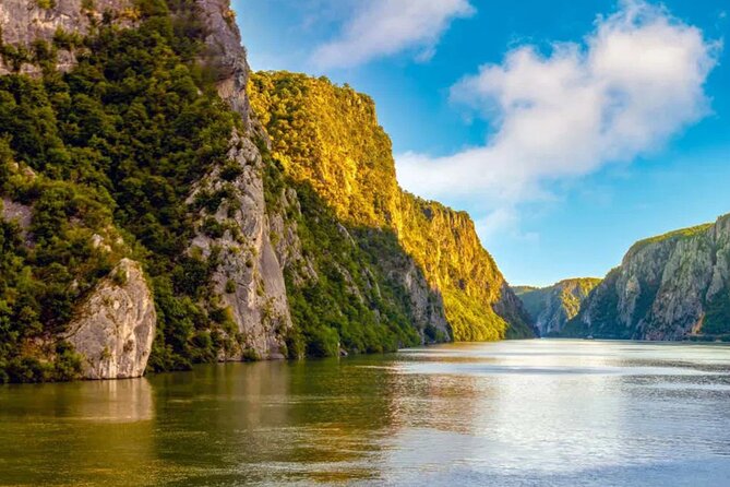 Golubac Fortress Eastern Serbia Tour - What happens in the town of Golubac