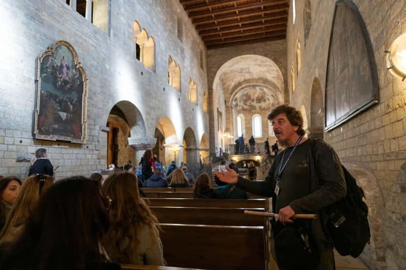 Guided Tour of Prague Castle with Ticket and Transport - Guide language and communication