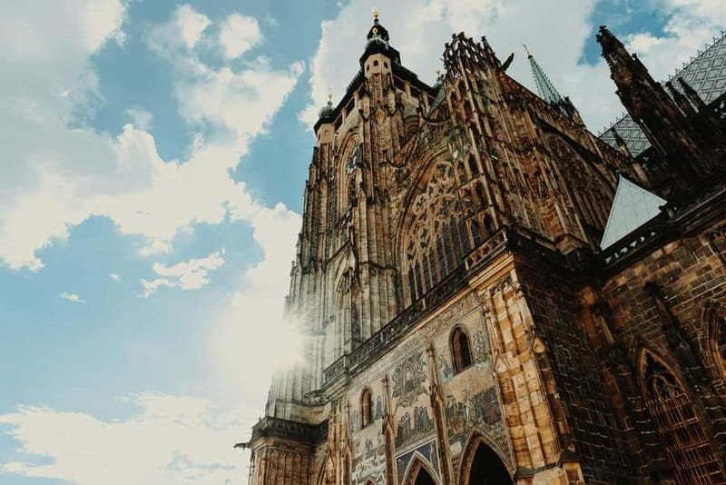 Guided Tour of Prague Castle with Ticket and Transport - Starting at Na Příkopě 957/23