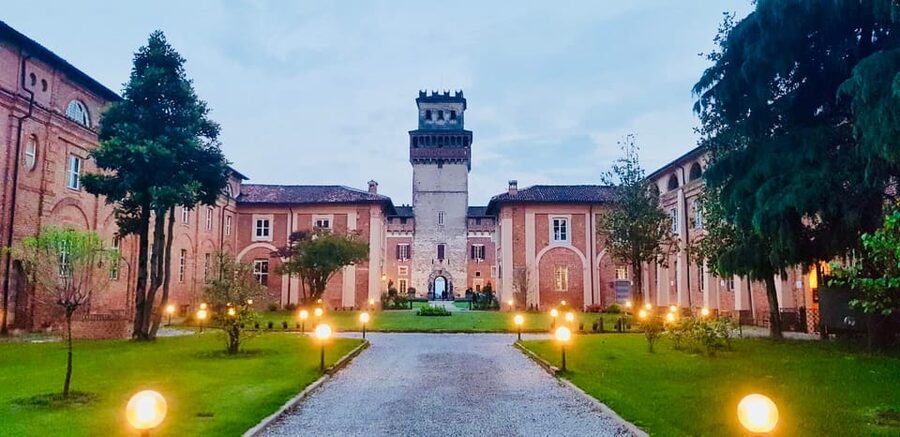 Guided tour of the Castle of Chignolo Po - Why Castle of Chignolo Po feels like two places in one