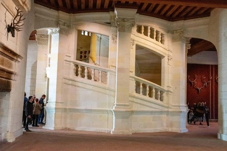 Guided tour of the Château de Chambord - Francis I and the Jewel of the French Renaissance