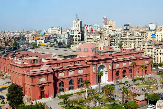 Guided Tour to Giza Pyramids, Museum, Citadel and Khan El Khalili - Guides and drivers shape the experience