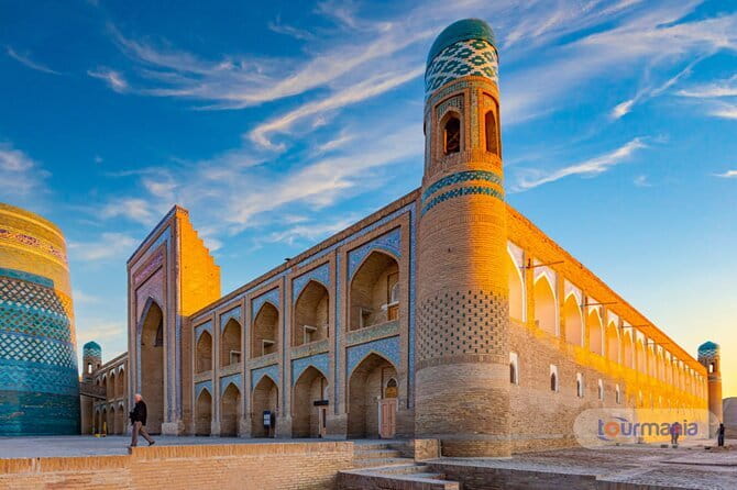 Guided Tour To Old Fortresses - Kyzyl-Kala: Towers and Defensive Power