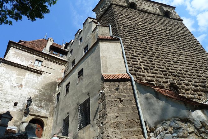 Guided visit in Spanish to the Castle of Dracula in Bran (native Spanish guide). - What kind of visitor will enjoy this most