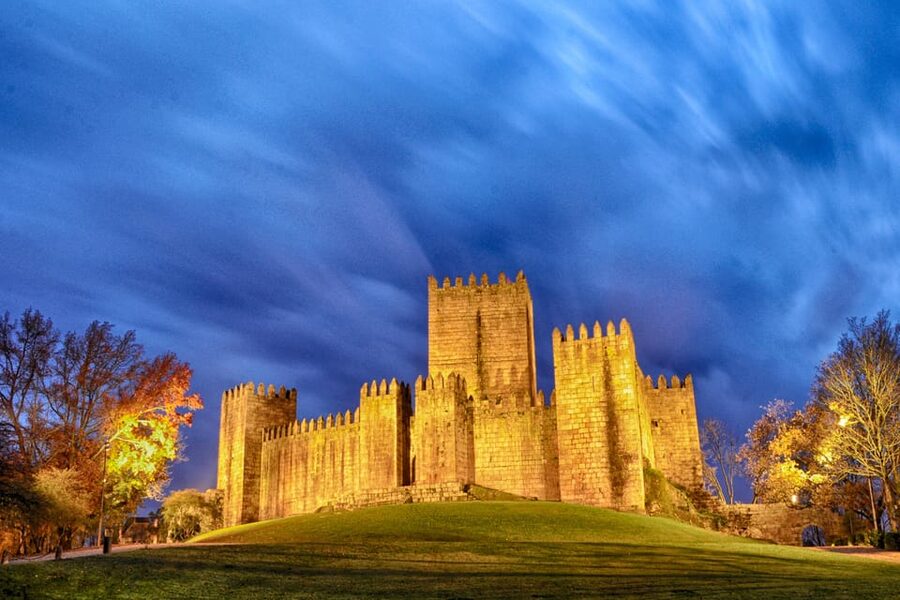 Guimaraes Local Tours ; Visit the Castle , Palace and City - Starting with pickup in Guimaraes or Braga
