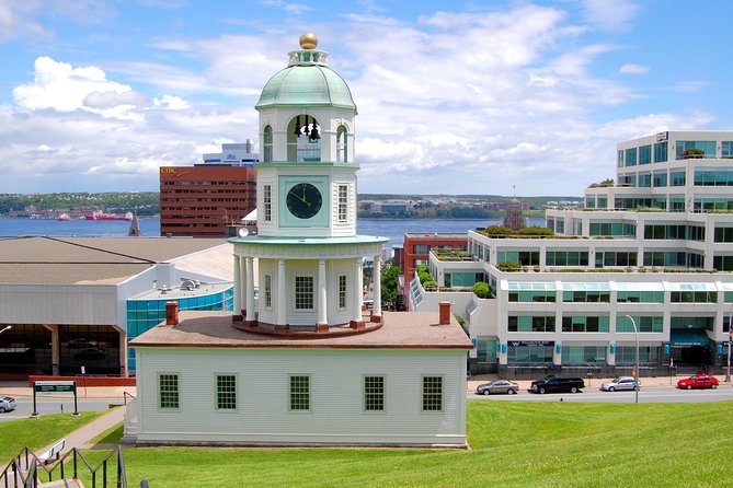 Halifax Premium Tour: Peggy's Cove, Citadel & Titanic Cemetery - The Citadel adds a strong dose of Halifax history